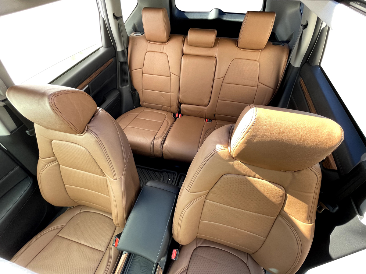ダッシュボードから見た車内全体の画像になります。シートカバーの取付実例,CR-V,526_3438_9.jpg