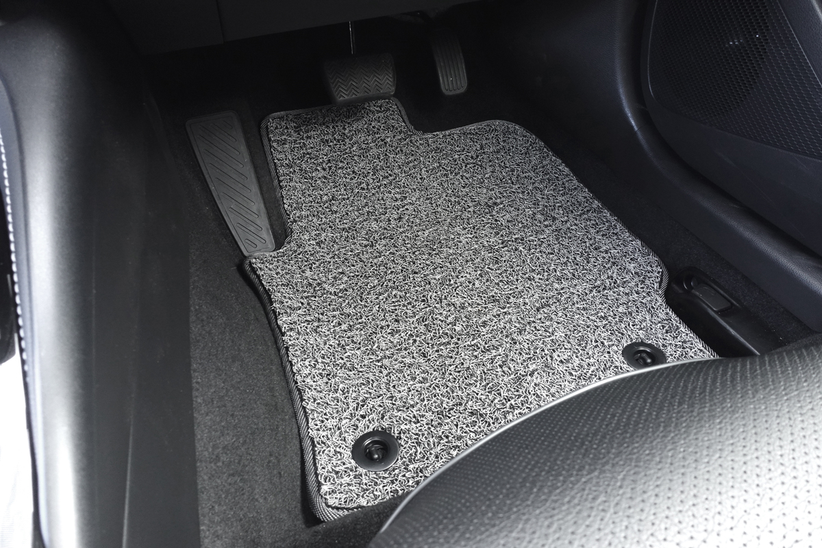 フロアマットの取付実例、番号:150、車名:カローラ ツーリング、モデル:コイルマット、色相:グレー、150_10300_1.jpg、 