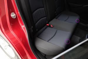 シートカバーの取り付け方法、番号:33、車名:デミオ、i_1.jpg、 