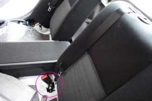 シートカバーの取り付け方法、番号:35、車名:ベンツ C クラス、i_11.jpg、 