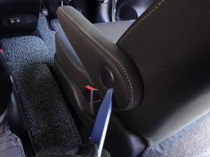 シートカバーの取り付け方法、番号:65、車名:シエンタ、i_79.jpg、 