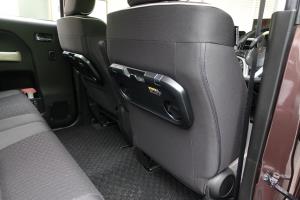 シートカバーの取り付け方法、番号:66、車名:クロスビー、i2981_1.jpg、 