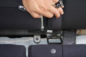 シートカバーの取り付け方法、番号:14、車名:インサイト、i3240_8.jpg、 