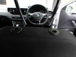 シートカバーの取り付け方法、番号:63、車名:ポロ、i_81.jpg、 