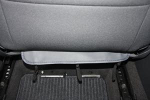 シートカバーの取り付け方法、番号:18、車名:ゴルフ V、i5445_18.jpg、 