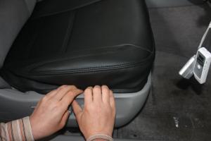 シートカバーの取り付け方法、番号:3、車名:全車、i全車_15.jpg、 