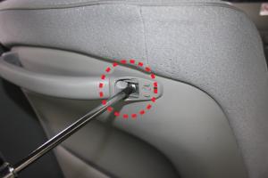 シートカバーの取り付け方法、番号:4、車名:全車、i全車_61.jpg、 