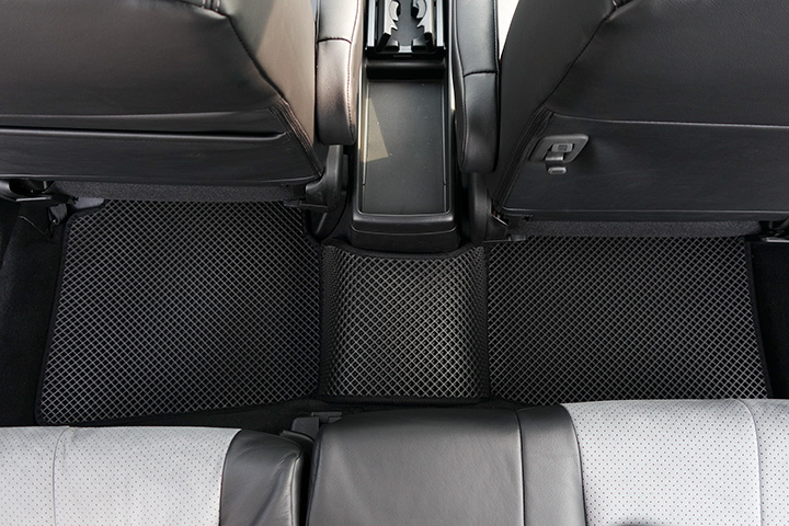 フロアマットの取付実例、番号:58、車名:エクシーガ、モデル:ダブルマット、色相:ダークグレー、10012_9.jpg、 