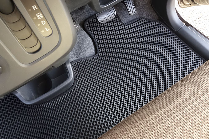フロアマットの取付実例、番号:23、車名:モコ、モデル:ダブルマット、色相:ダークグレー、10016_3.jpg、 