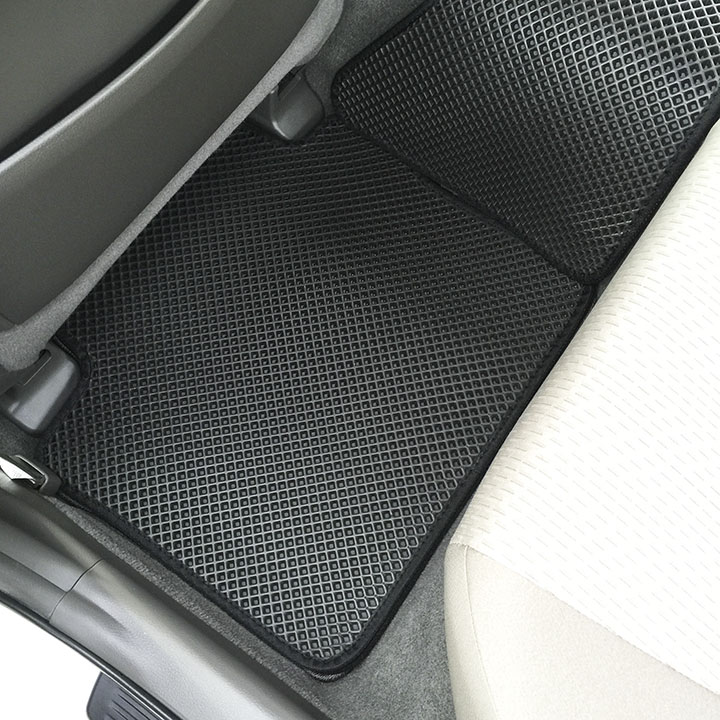 フロアマットの取付実例、番号:97、車名:マーク Ｘ、モデル:ダブルマット、色相:ダークグレー、10034_6.jpg、 