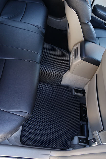 フロアマットの取付実例、番号:6、車名:マーク Ｘ、モデル:ダブルマット、色相:ダークグレー、10035_6.jpg、 