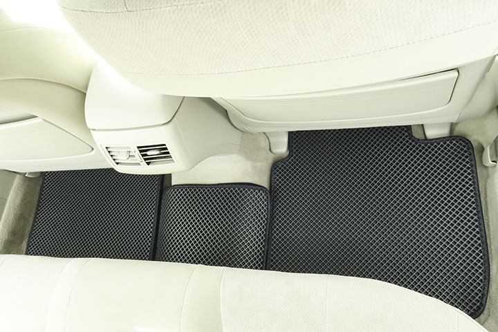 フロアマットの取付実例、番号:112、車名:カムリ、モデル:ダブルマット、色相:ダークグレー、10159_4.jpg、 