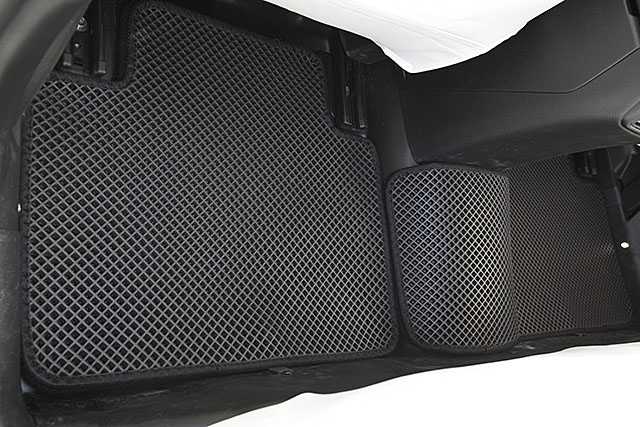 フロアマットの取付実例、番号:30、車名:エクストレイル、モデル:ダブルマット、色相:ダークグレー、10167_10.jpg、 