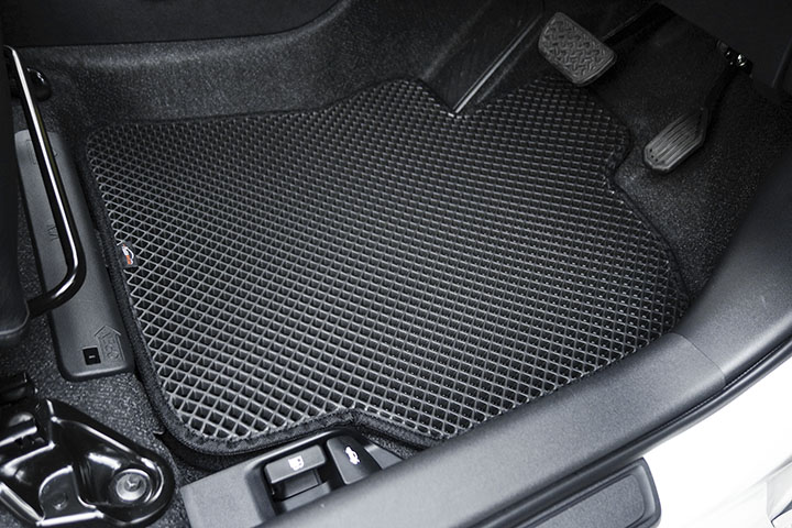 フロアマットの取付実例、番号:95、車名:カローラ アクシオ、モデル:ダブルマット、色相:ダークグレー、10218_1.jpg、 