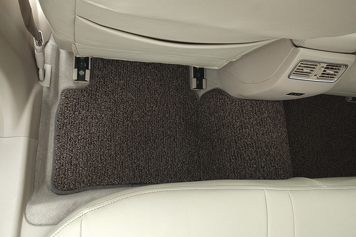 フロアマットの取付実例、番号:139、車名:ティアナ、モデル:コイルマット、色相:ベージュ、10246_15.jpg、 