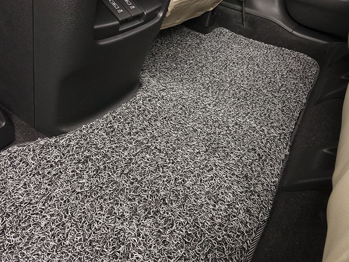 フロアマットの取付実例、番号:135、車名:CR-V、モデル:コイルマット、色相:グレー、10286_10.jpg、 