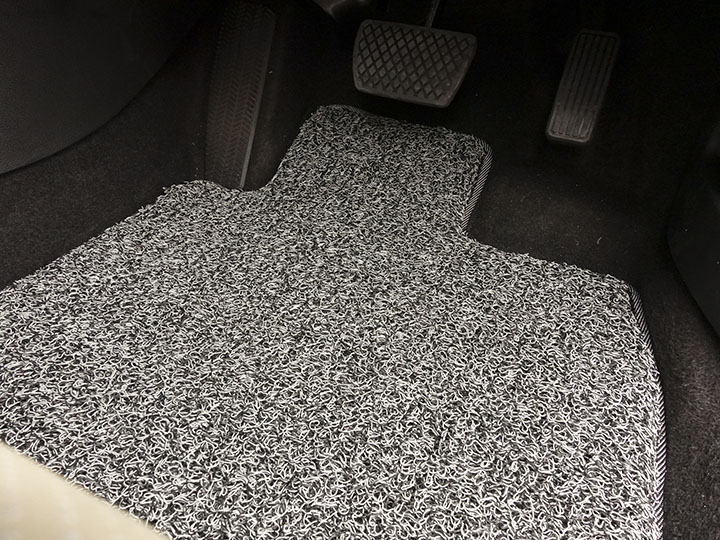 フロアマットの取付実例、番号:135、車名:CR-V、モデル:コイルマット、色相:グレー、10286_3.jpg、 
