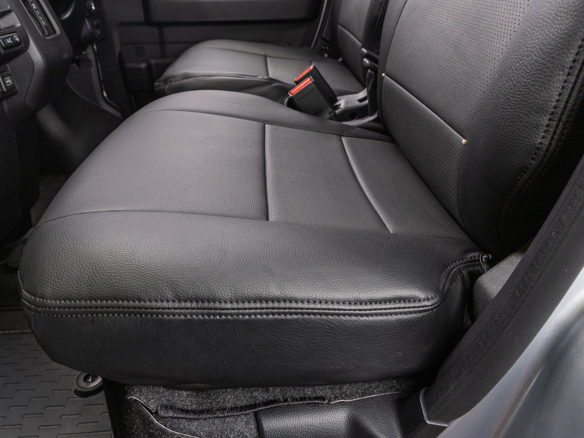 ハイゼットカーゴ ディンプル シートカバー 8 /images/prod/head/111_137/111_137_08.jpg