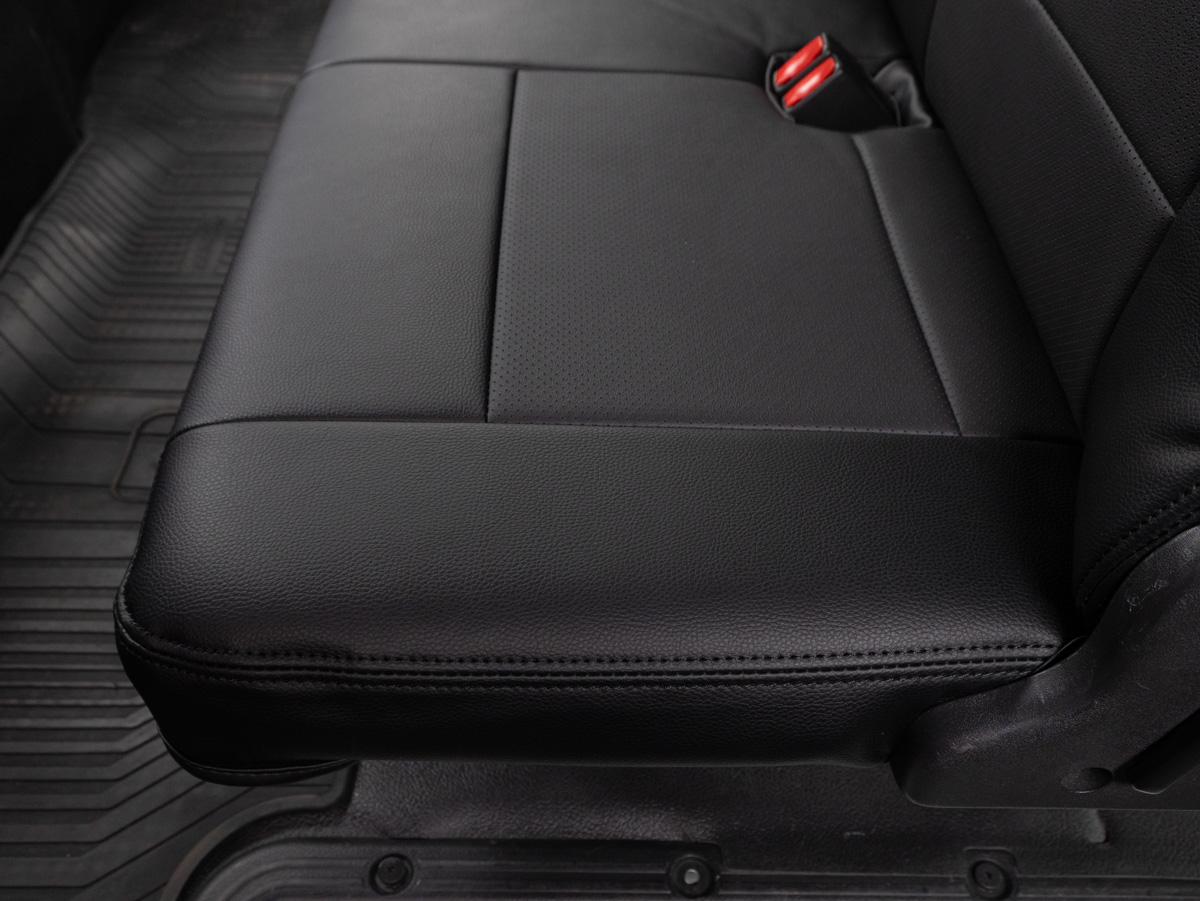 NV350キャラバン シートカバー ディンプル 13 /images/prod/head/111_230/111_2309_13.jpg