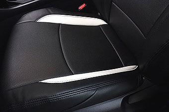 シートカバー  CH-R 専用 /images/prodetail/C-HR_340_02.jpg