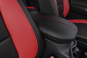 シートカバー  カローラ クロス 専用 /images/prodetail/Rav4_M_08.jpg